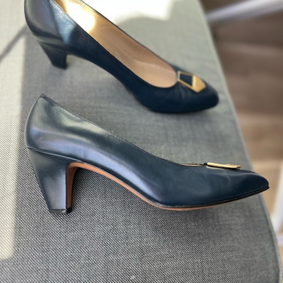 Salvatore Ferragamo - Vintage shoes pumps heels - navy blue - Size 8 1/2 - Picture 3 of 8